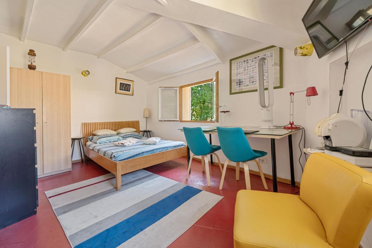 Catherine Studios Aix-en-Provence Bagian luar foto